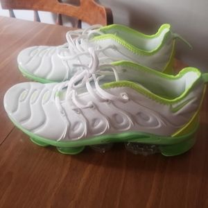 Nike Vapormax Plus size 8 mens